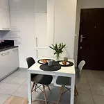Cosy Near To The Chopin's Airport Cybernetyki 2c Apartman