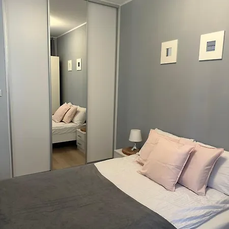 公寓 Cosy Near To The Chopin's Airport Cybernetyki 2c *
