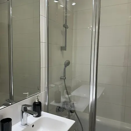Cosy Near To The Chopin's Airport Cybernetyki 2c 아파트